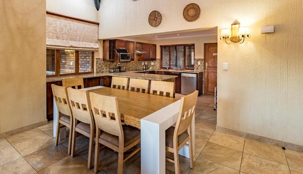 Hoyohoyo Unit 573 Kruger Park Lodge Хейзивю Екстериор снимка